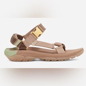 Teva X Coco And Breezy Hurricane XLT2 size 6